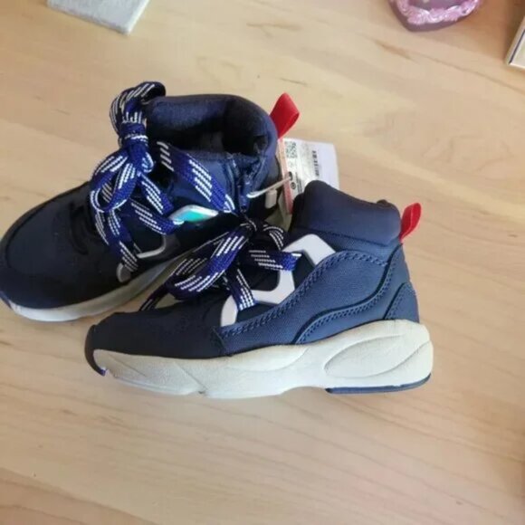 Nwt little boy hightop boots lightweight say size 9 runs small - Picture 3 of 8